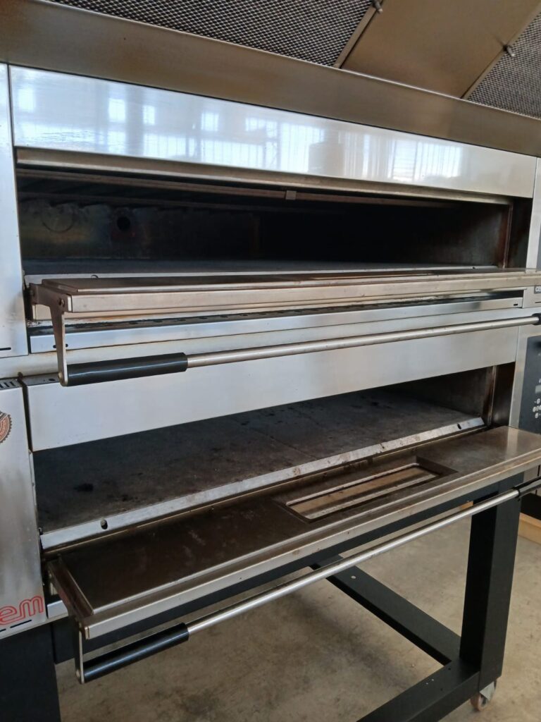 FORNO ELETTRICO 2 CAMERE PIZZERIA CAP. 9+9 PIZZE COMPLETO DI CAPPA ASPIRANTE - dettaglio prodotto
