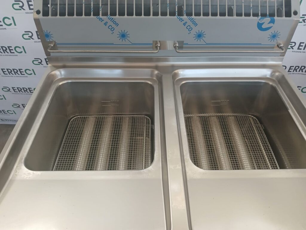 FRIGGITRICE 2 VASCHE GAS METANO 17+17LT ( 33 KW )- NUOVA - dettaglio prodotto