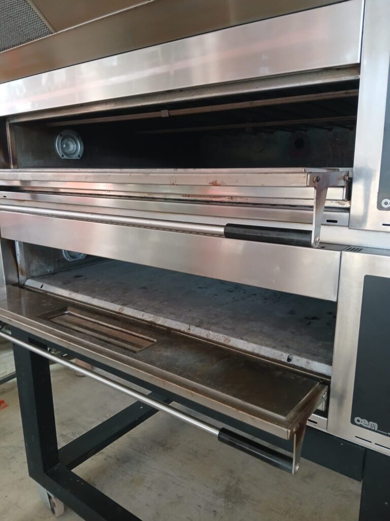 FORNO ELETTRICO 2 CAMERE PIZZERIA CAP. 9+9 PIZZE COMPLETO DI CAPPA ASPIRANTE - dettaglio prodotto